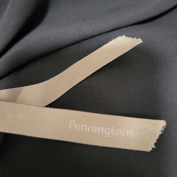 Penningtons 3X Black Button-Down Blouse - Like New - Picture 4 of 7